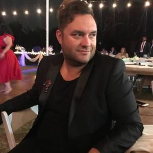 Meet your Posher, Zach